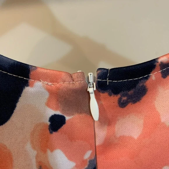 Beautiful springtime dress! - Picture 5 of 7